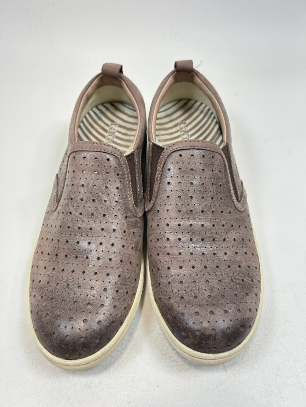 TAOS Court Shoes Slip-On Size 9 Brown Leather Sneakers Loafers - Picture 2 of 10